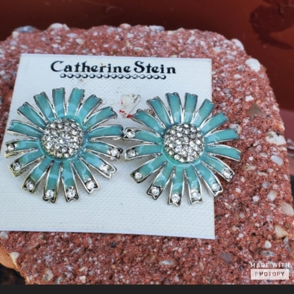 NWT‎ Catherine Stein daisy earrings - Picture 1 of 3